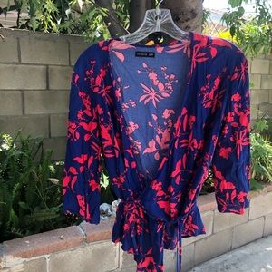 Wrap around the waist blouse ||